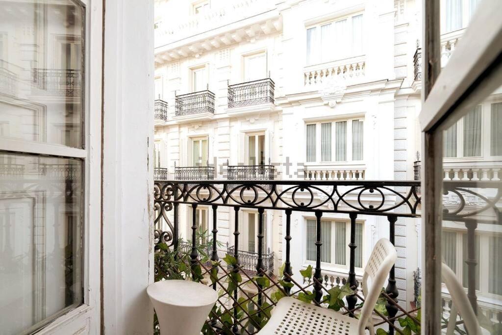 Flat For Groups 8 People In Gran Via-Cgrac4 Apartamento Madri Exterior foto